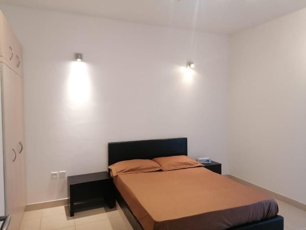 Apartamento La Riviera Dubái Exterior foto
